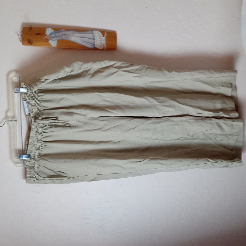 NWT St. John's Bay Crop Pants